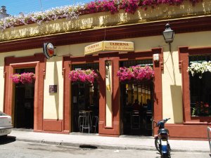 Detalle fachada. Restaurantes en Córdoba. Sociedad Plateros María Auxiliadora