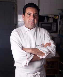 Manuel Bordallo gerente del restaurante Sociedad Plateros Maria Auxiliadora